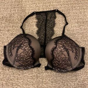 Victoria’s Secret Bombshell Plunge